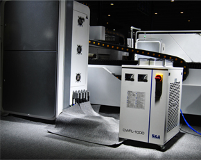 RoboIMEX2017展會現場，特域CWFL-1000工業製冷機為管材自動上下料鐳射切割機提供冷卻