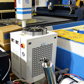 S&A特域雙溫冷水機CWFL-1500，冷卻加重型高精密光纖鐳射切割機