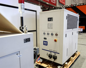 S&A特域大功率冷水機CWFL-8000，為8000W光纖雷射器提供冷卻